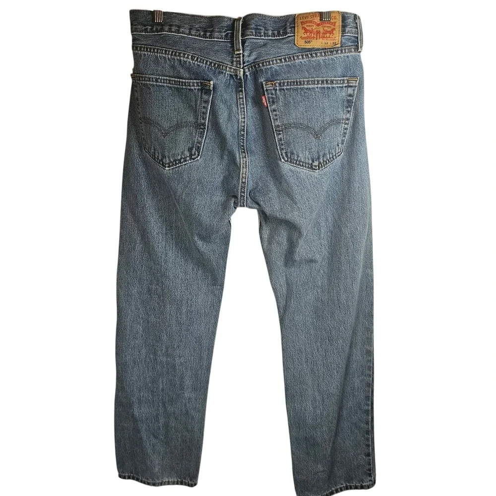 Levi's 505 Men's  Blue Regular Fit Straight Leg Jeans Size 33 x32‎